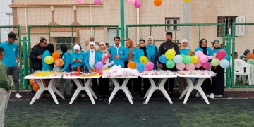 محافظ كفرالشيخ يتابع فعاليات مبادرة "العيد أحلى" بمراكز شباب المحافظة في ثاني أيام عيد الفطر 1 - جريدة المساء