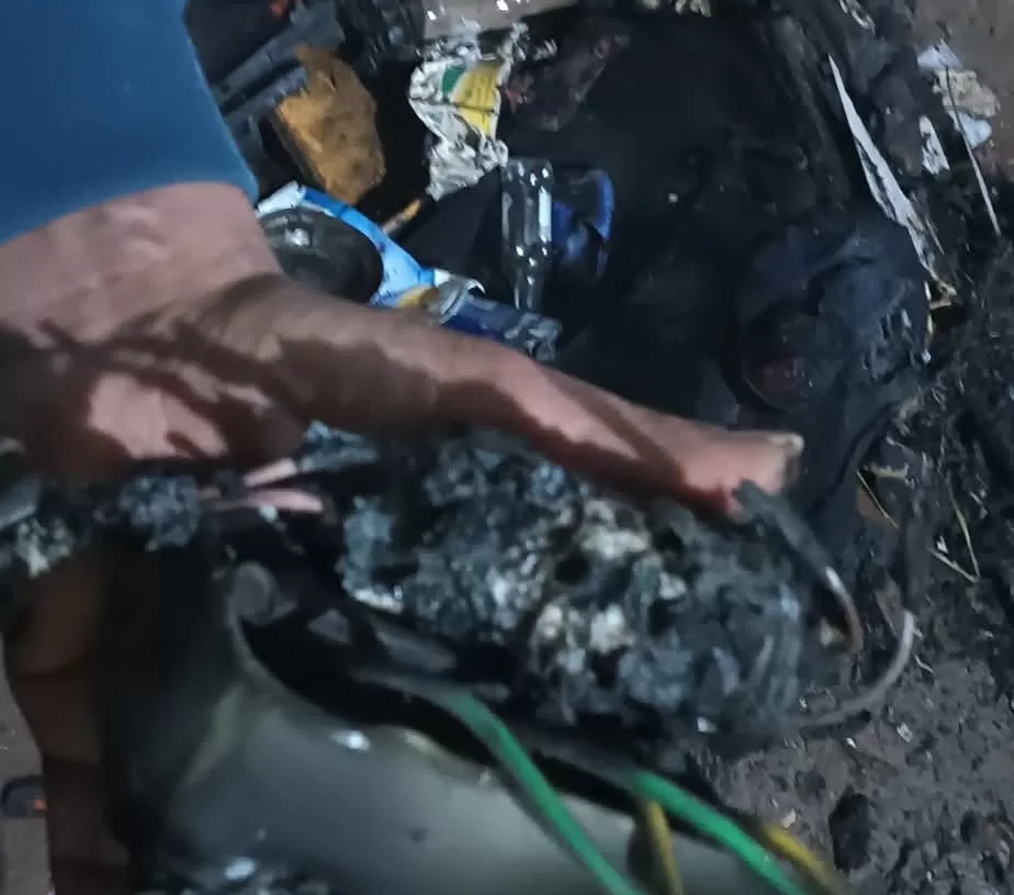 حريق هائل يلتهم منزلًا في قرية الحمراوي بسبب ماس كهربائي والخسائر تقدر بـ200 ألف جنيه 15 - جريدة المساء