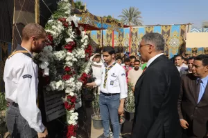 تمثال و٢١ اسما.. محافظ الجيزة يضع إكليلًا من الزهور على النُّصُب التذكاري لشهداء نزلة الشوبك- ما قصة العيد القومي لمحافظة الجيزة؟ 21 - جريدة المساء