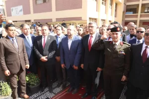 تمثال و٢١ اسما.. محافظ الجيزة يضع إكليلًا من الزهور على النُّصُب التذكاري لشهداء نزلة الشوبك- ما قصة العيد القومي لمحافظة الجيزة؟ 25 - جريدة المساء