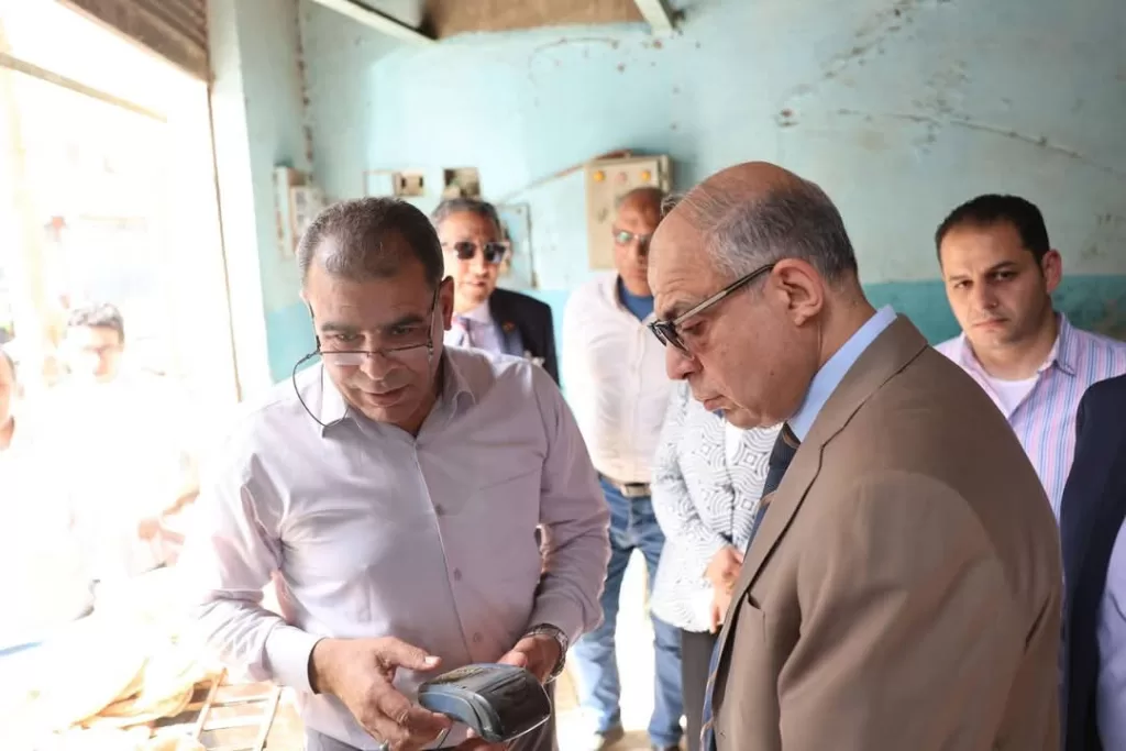 محافظ المنيا خلال حملة تموينية مفاجئة: غلق أحد المخابز المخالفة ببني مزار 21 - جريدة المساء