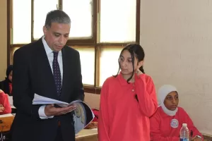 وكيل وزارة تعليم الجيزة في حوار مفتوح مع الطلبة والمدرسين حول نظام البكالوريا: يعتمد علي الفكر لا الحفظ 29 - جريدة المساء