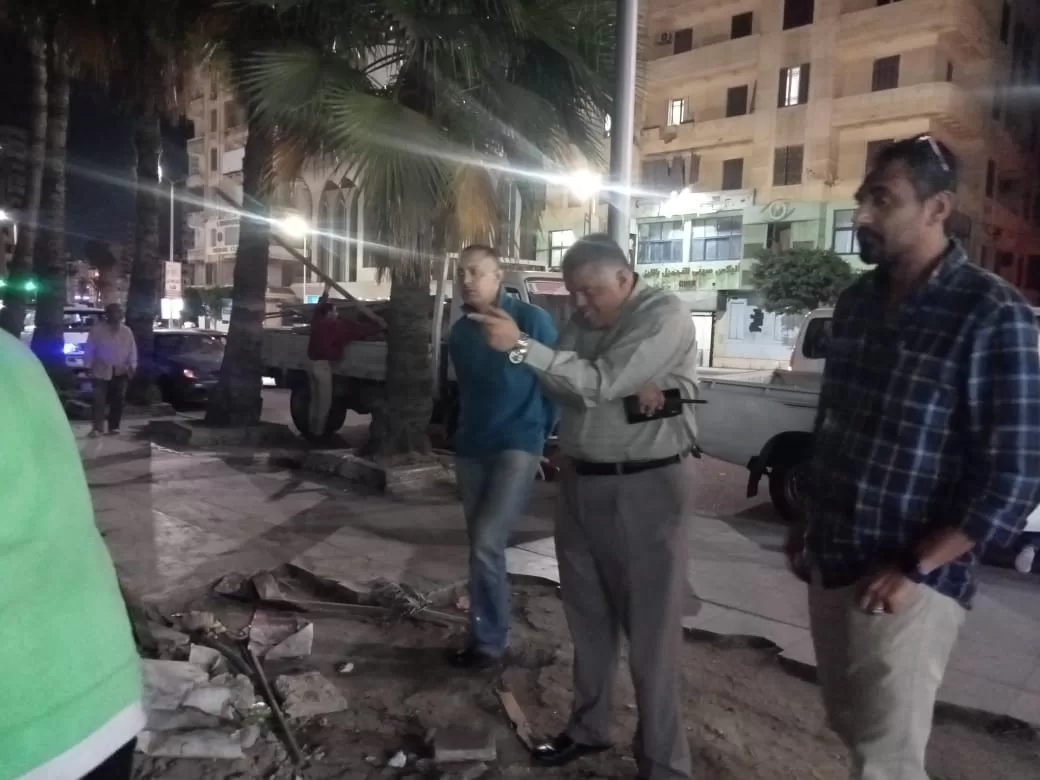 حملات مكثفة لإزالة التعديات وتحقيق الانضباط في حي وسط بالإسكندرية 19 - جريدة المساء