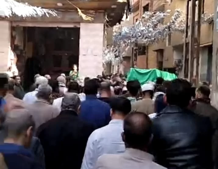 الآلاف يودعون مدير تعليم الباجور بالمنوفية.. وسط حالة من الحزن 23 - جريدة المساء