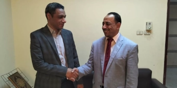 عميد كلية الحقوق بقنا يهنئ أعضاء هيئة التدريس والعاملين بعيد الفطر المبارك 1 - جريدة المساء