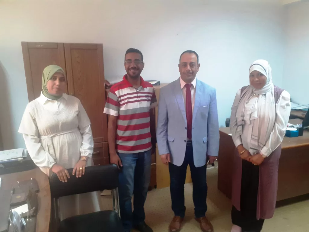 عميد كلية الحقوق بقنا يهنئ أعضاء هيئة التدريس والعاملين بعيد الفطر المبارك 39 - جريدة المساء