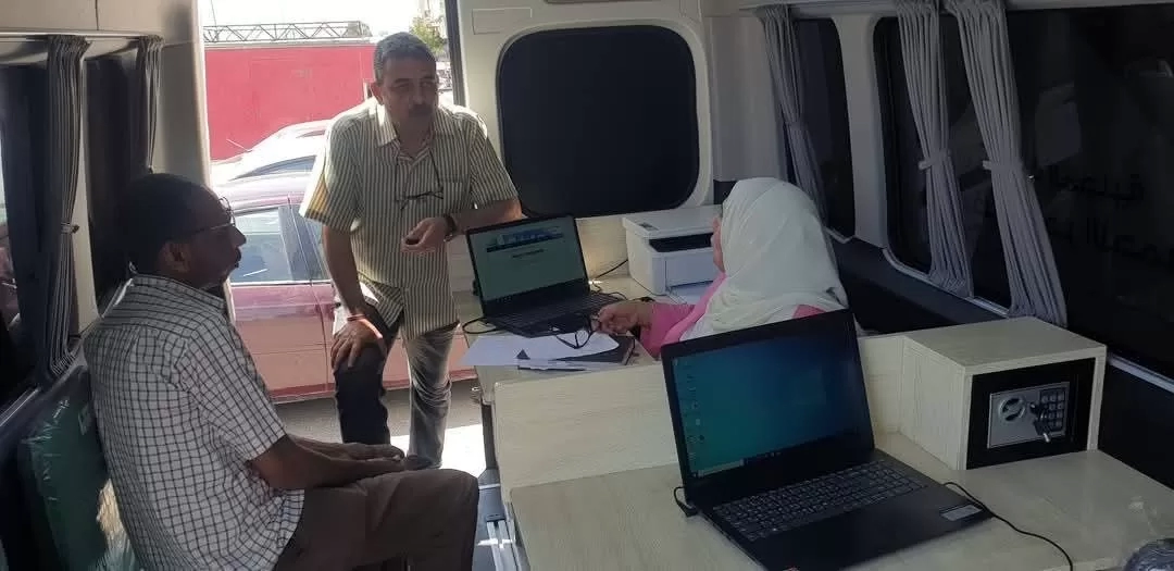 تشغيل سيارة المركز التكنولوجي المتنقل لتقديم خدمة أفضل لمواطني حي جنوب الغردقة 18 - جريدة المساء