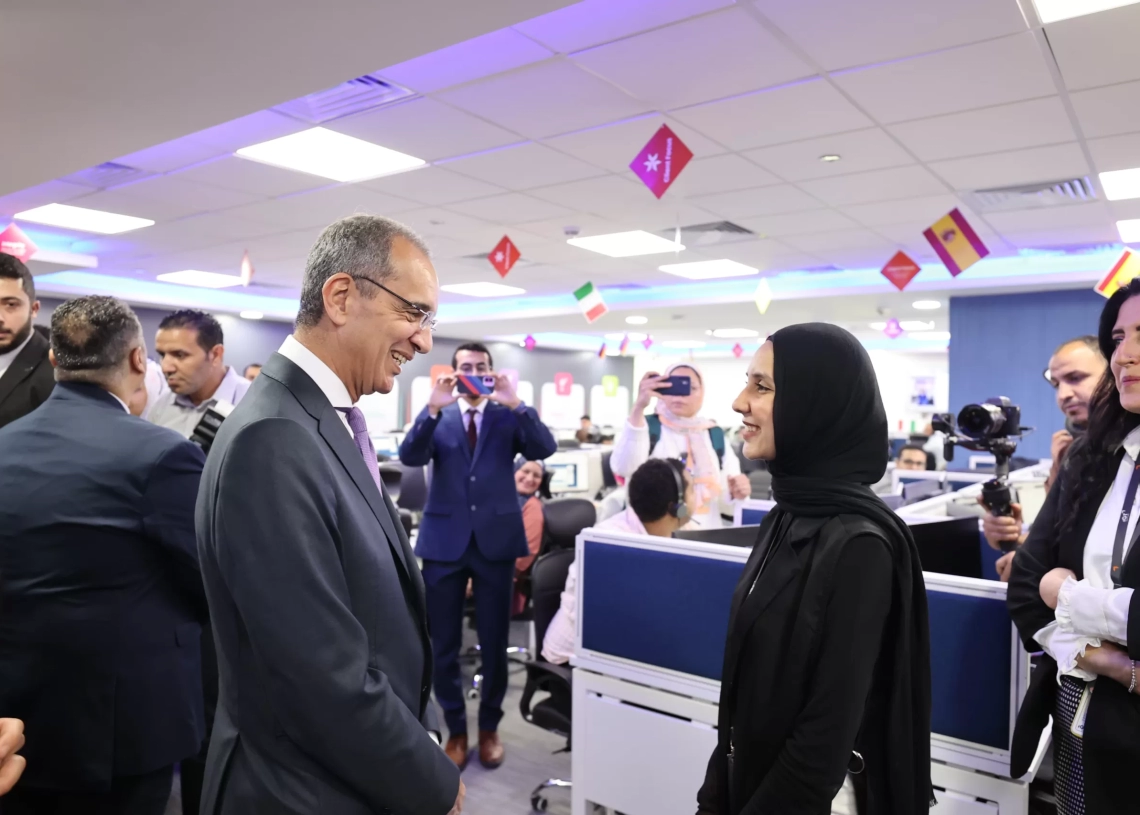 الدكتور/ عمرو طلعت وزير الاتصالات يفتتح مقر شركة IGT Solutions العالمية الرائدة فى مجال خدمات التعهيد فى المنطقة التكنولوجية بالمعادى 19 - جريدة المساء