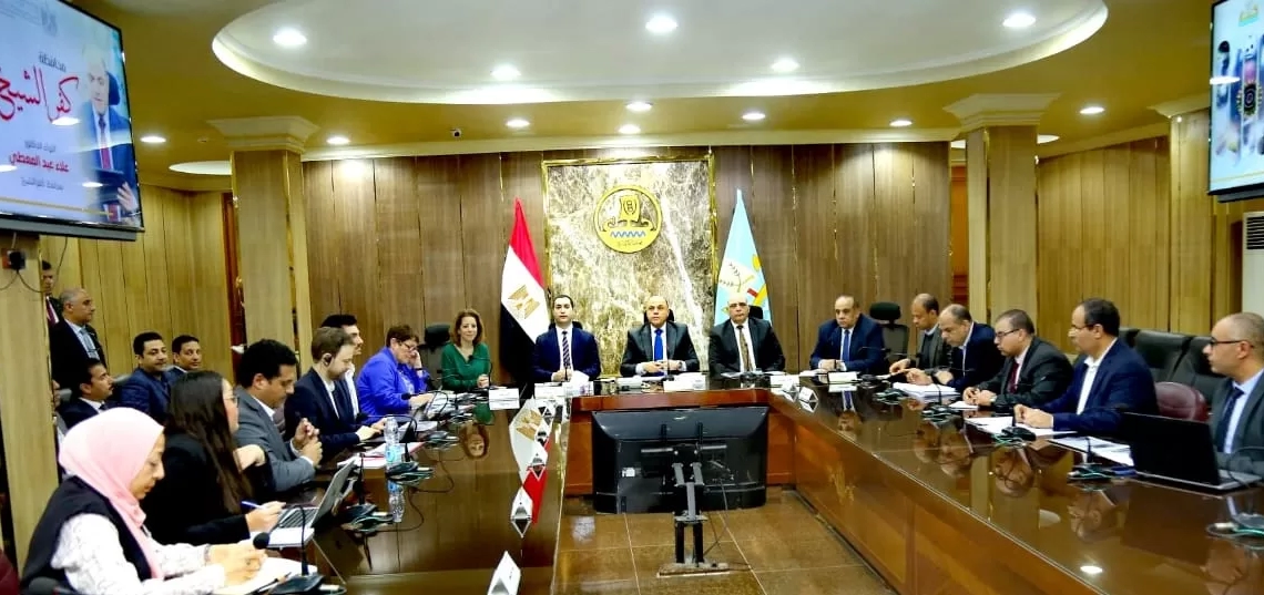 محافظ كفرالشيخ يناقش مع خبراء منظمة التعاون والتنمية سبل تعزيز مهارات التخطيط الاستراتيجي لتحقيق التنمية المستدامة 17 - جريدة المساء