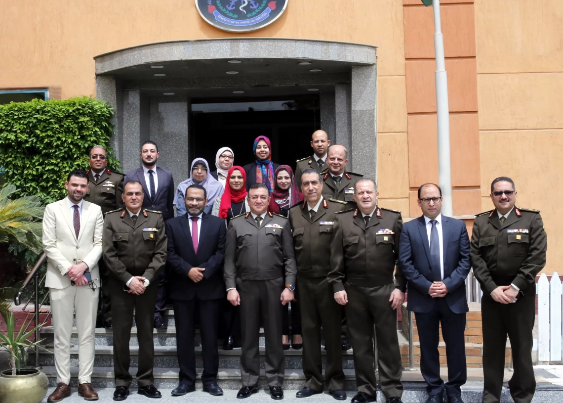 إدارة الخدمات الطبية للقوات المسلحة توقع بروتوكول تعاون مع وزارة الصحة للعمل بمبادرة رئيس الجمهورية للكشف المبكر وعلاج الأورام السرطانية 19 - جريدة المساء