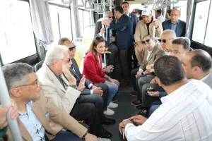 مستشار رئيس الجمهورية للتنمية المحلية ومحافظ الجيزة يتابعان التشغيل التجريبي لمشروع تطوير المنطقة الأثرية للأهرامات 39 - جريدة المساء