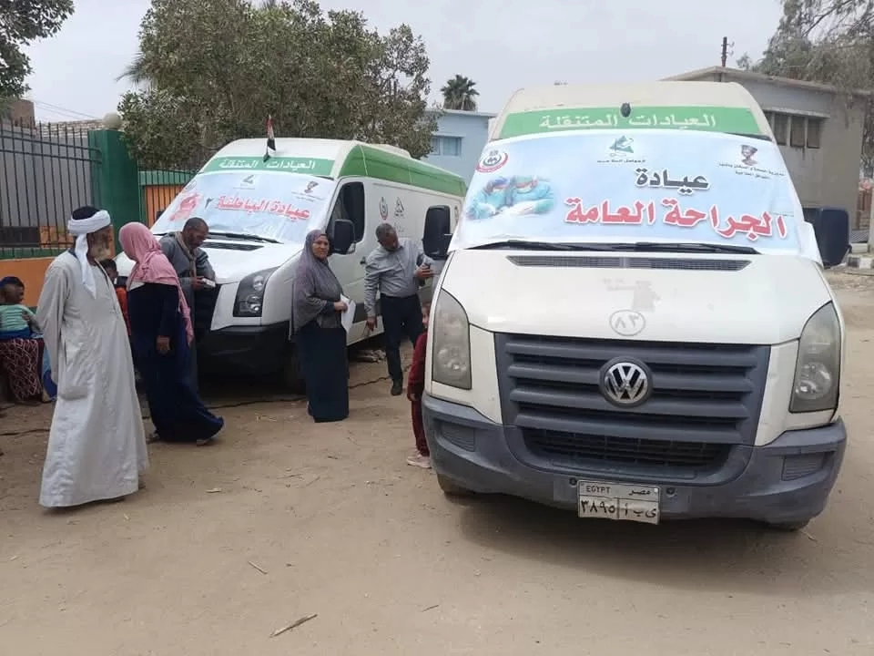 تقديم الخدمات الطبية لـ 1430 مواطنًا خلال قافلة طبية مجانية بقرية أسطال في سمالوط 15 - جريدة المساء