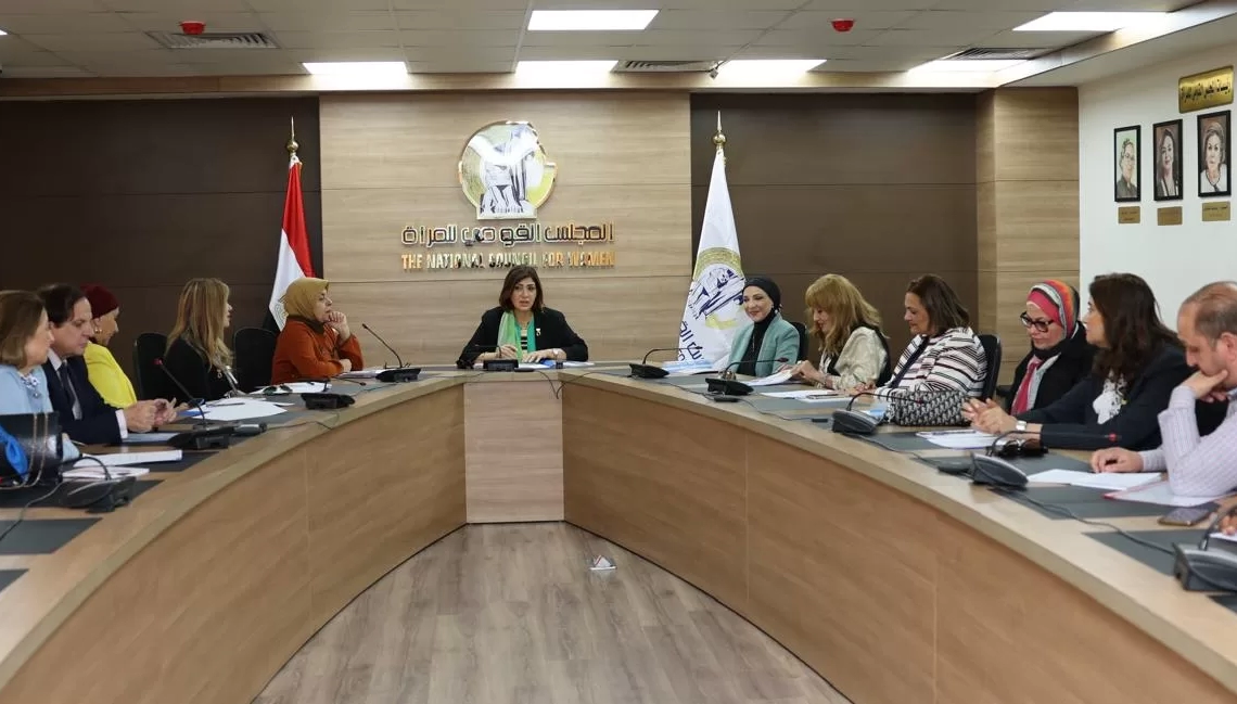 لجنة الاعلام بقومي المرأة تناقش أنشطة حملة بالوعي نحميها و تشيد بفريق رصد دراما رمضان 19 - جريدة المساء