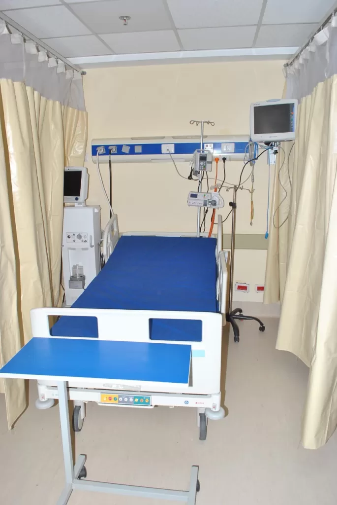 إضافة 19 سريرًا للعناية المركزة و3 حضانات جديدة بمستشفيات سوهاج 17 - جريدة المساء