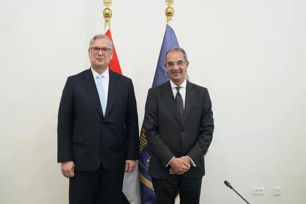 الدكتور/ عمرو طلعت: نستهدف تدريب أكثر من 30 ألف متخصص فى الذكاء الاصطناعى ودعم 250 شركة ناشئة فى هذا المجال وتمكين أكثر من ربع القوى العاملة من استخدام أدوات الذكاء الاصطناعى خلال 5 سنوات 19 - جريدة المساء