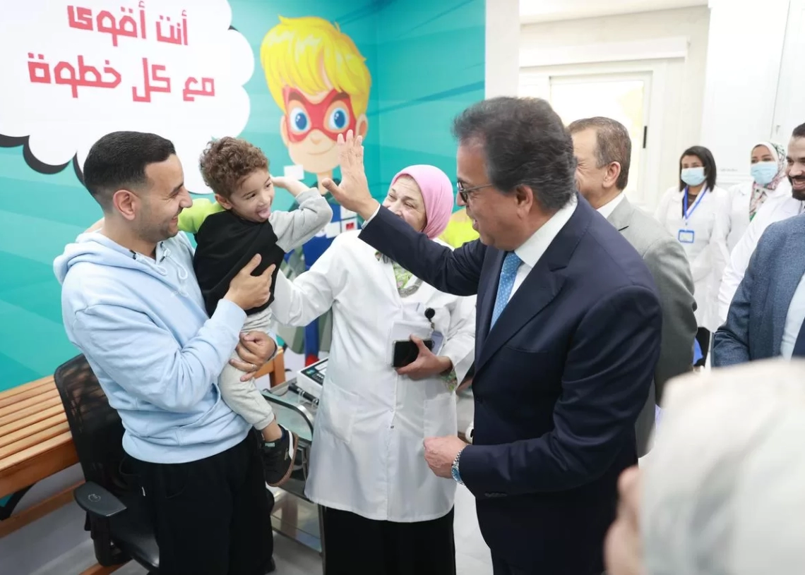 وزير الصحة تفقد مستشفى أطفال مصر لمتابعة الأعمال الإنشائية والتطوير وجه بضرورة تسليم قسم الرعاية المركزة الجديد خلال شهرين 19 - جريدة المساء