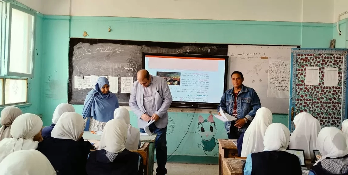 مدير تعليم قنا يتابع المستوى العلمي لطلاب إدارتي قوص وقفط 19 - جريدة المساء
