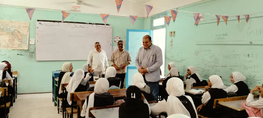 مدير تعليم قنا يتابع المستوى العلمي لطلاب إدارتي قوص وقفط 21 - جريدة المساء