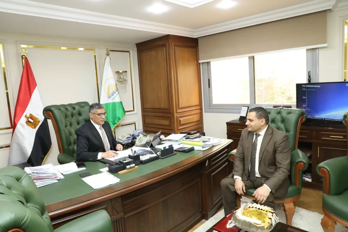 استعدادًا لموسم القمح.. تجهيز ١٠ مواقع تخزينية بسعة ٢٥٠ ألف طن بقطاعات الجيزة 27 - جريدة المساء