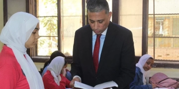 وكيل وزارة التعليم يشيد ب3 مدارس في الجيزة: تفعيل جروبات أولياء الأمور لزيادة الانضباط 1 - جريدة المساء