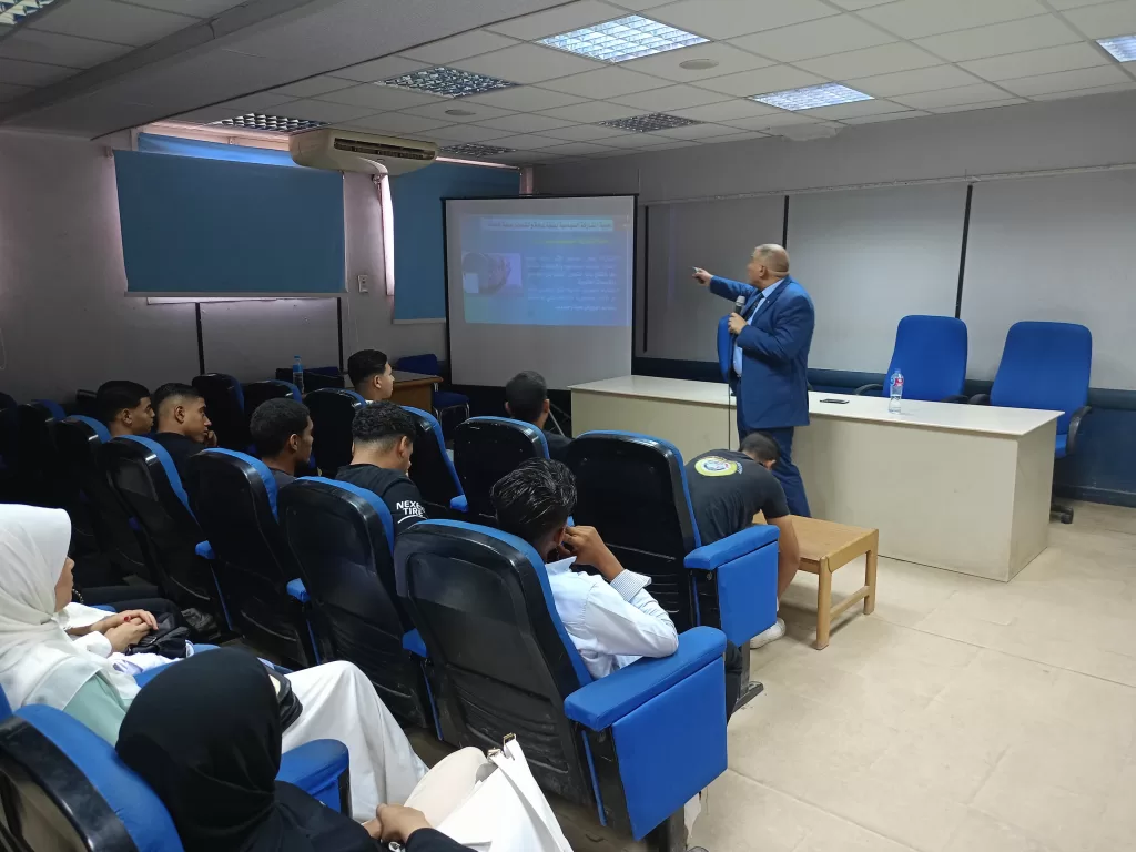 جامعة قنا تطلق فعاليات "اللقاء الحواري لتعزيز المشاركة السياسية" بالتعاون مع وزارة الشباب والرياضة 22 - جريدة المساء