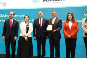 محافظ الجيزة يشارك في الحفل الختامي لجهاز تنمية المشروعات لاتفاقية برنامج التنمية المجتمعية مع الاتحاد الأوروبي 19 - جريدة المساء