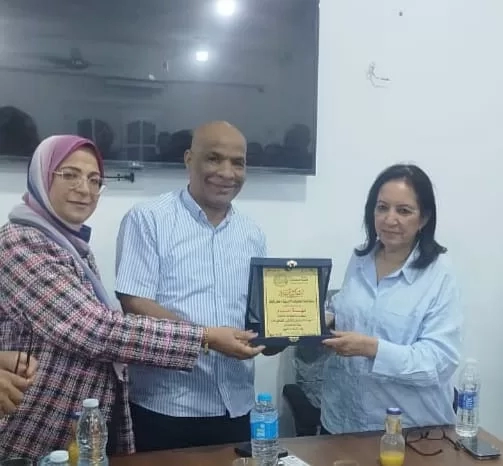 مستشار وزير الثقافة تدعو إلى تسجيل "الجلابية" و"العسل الأسود" ضمن التراث غير المادي 19 - جريدة المساء