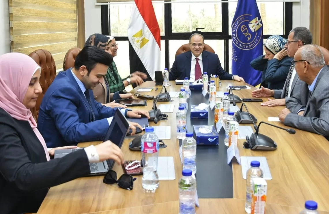 رئيس هيئة الدواء المصرية يتابع جهود سحب الأدوية منتهية الصلاحية 19 - جريدة المساء