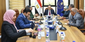 رئيس هيئة الدواء المصرية يتابع جهود سحب الأدوية منتهية الصلاحية 1 - جريدة المساء