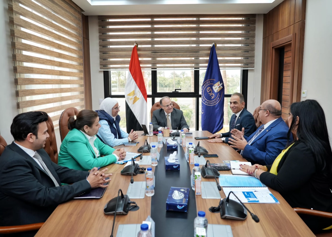 رئيس هيئة الدواء ورئيس شركة (ميكرز) ناقشا تطويرالتصنيع المحلي للمستلزمات الطبية 20 - جريدة المساء رئيس هيئة الدواء ورئيس شركة (ميكرز) ناقشا تطويرالتصنيع المحلي للمستلزمات الطبية 19 - جريدة المساء