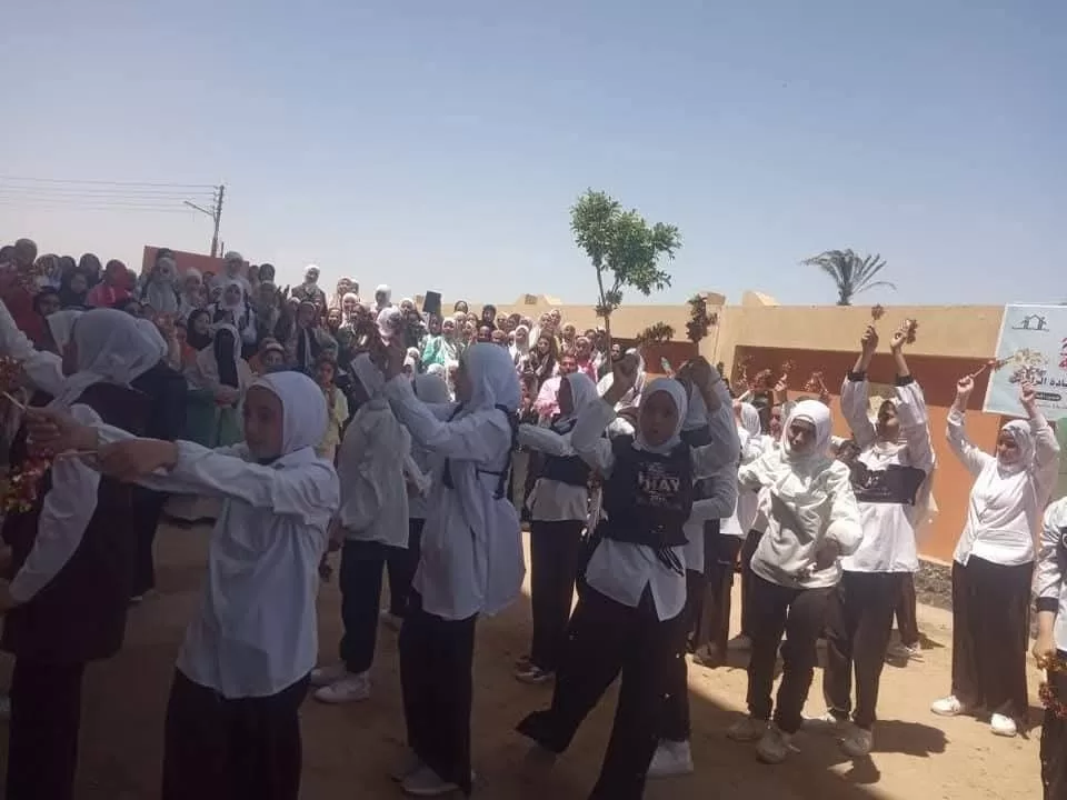 قطار المواطنة والتعايش السلمي يواصل جولاته ويصل إلى محطته الثالثة بمدرسة آل يوسف الإعدادية بقرية دمشاو هاشم 23 - جريدة المساء