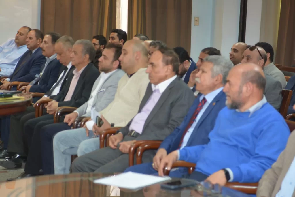 فى لقائه بصحفيى الغربية وكفر الشيخ.. عبد المحسن سلامة: لا تهاون مع منتحلى صفة الصحفى.. وكرامة الصحفيين أولويتنا 42 - جريدة المساء