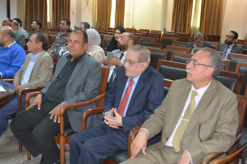 فى لقائه بصحفيى الغربية وكفر الشيخ.. عبد المحسن سلامة: لا تهاون مع منتحلى صفة الصحفى.. وكرامة الصحفيين أولويتنا 34 - جريدة المساء