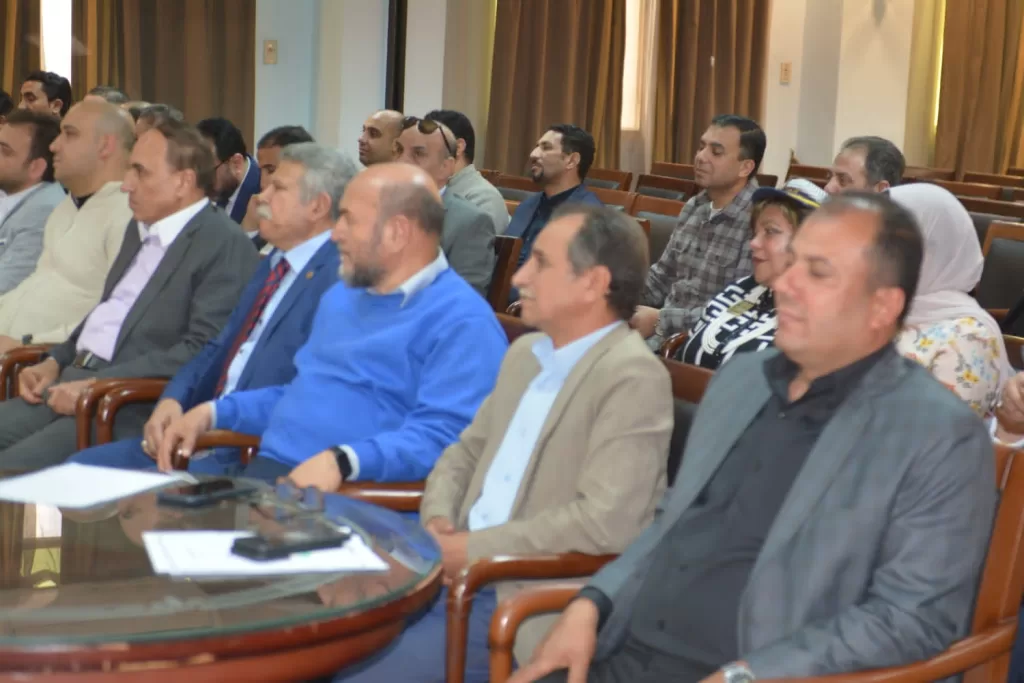 فى لقائه بصحفيى الغربية وكفر الشيخ.. عبد المحسن سلامة: لا تهاون مع منتحلى صفة الصحفى.. وكرامة الصحفيين أولويتنا 30 - جريدة المساء