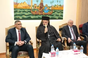 محافظ الجيزة يزور الكنيسة الكاثوليكية لتقديم التهنئة بمناسبة عيد القيامة المجيد 25 - جريدة المساء