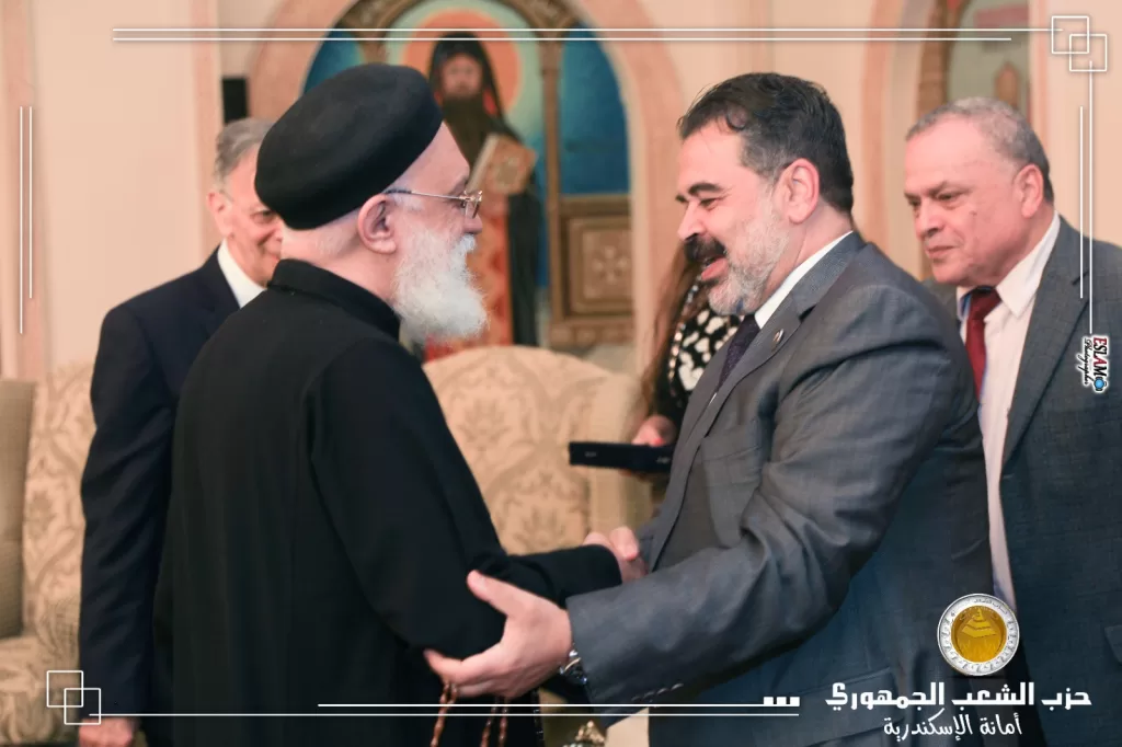 "الشعب الجمهوري" يزور الكنيسة المرقسية لتهنئة الأقباط بعيد القيامة المجيد 23 - جريدة المساء
