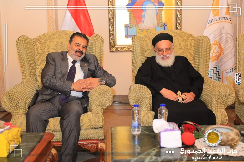 "الشعب الجمهوري" يزور الكنيسة المرقسية لتهنئة الأقباط بعيد القيامة المجيد 25 - جريدة المساء
