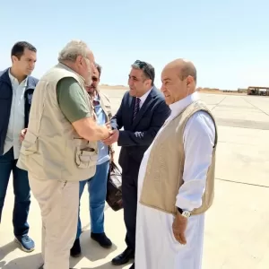 رئيس مركز ومدينة سيوة يستقبل الملك أحمد فؤاد الثاني خلال زيارته السنوية لمصر 21 - جريدة المساء