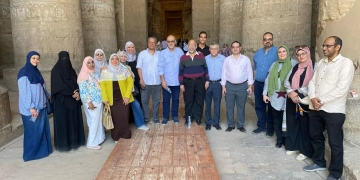 اللجنة الاجتماعية بنقابة أطباء قنا تنظم يومًا ترفيهيًا بمعبد دندرة 1 - جريدة المساء