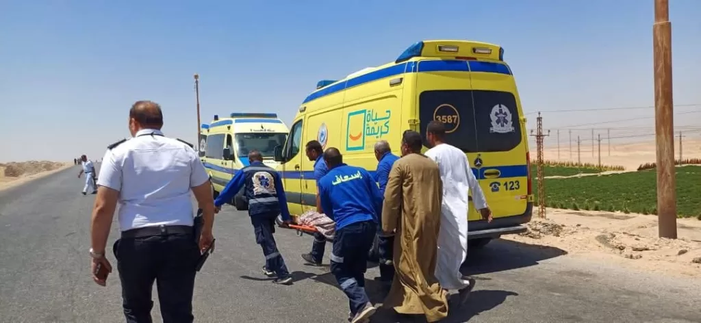 صور موجعة من قلب المأساة.. "النعش الطائر" في المنيا يحصد أرواح 6 أطفال ويصيب 28 آخرين 23 - جريدة المساء