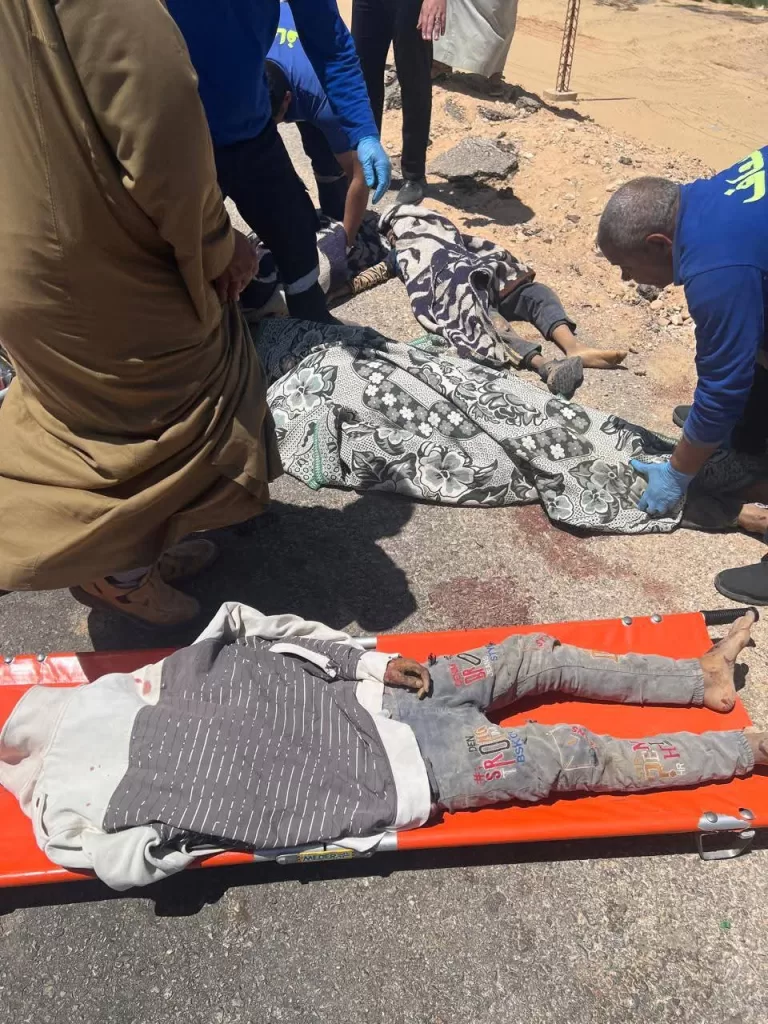 صور موجعة من قلب المأساة.. "النعش الطائر" في المنيا يحصد أرواح 6 أطفال ويصيب 28 آخرين 25 - جريدة المساء