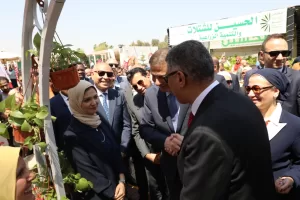بحضور وزراء الزراعة والشباب والبيئة ومحافظ القاهرة.. محافظ الجيزة يشارك في افتتاح معرض زهور الربيع في دورته الـ92 32 - جريدة المساء