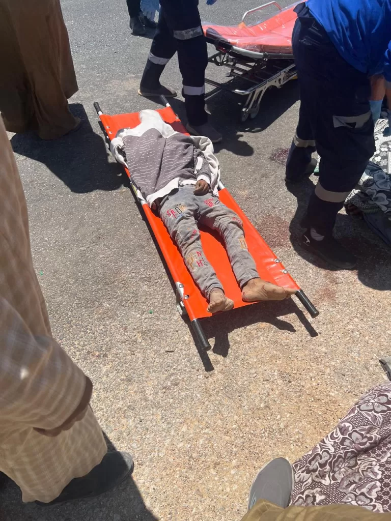 كدواني يتفقد موقع حادث تصادم وانقلاب "بيك أب" تقل 34 طفلًا بملوي 21 - جريدة المساء