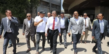 محافظ الجيزة يتفقد أعمال التطوير بالشوارع المحيطة بمستشفى وقسم بولاق الدكرور 1 - جريدة المساء
