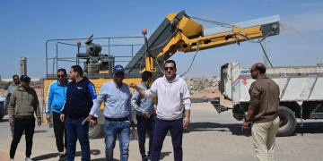 رئيس جهاز تنمية مدينة العاشر من رمضان يتفقد المناطق الصناعية لمتابعة أعمال رفع الكفاءة والتطوير 1 - جريدة المساء