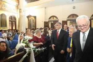 محافظ الجيزة يزور مطرانية الجيزة للأقباط الأرثوذكس للتهنئة بعيد القيامة المجيد 35 - جريدة المساء
