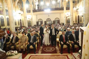 محافظ الجيزة يزور مطرانية الجيزة للأقباط الأرثوذكس للتهنئة بعيد القيامة المجيد 25 - جريدة المساء