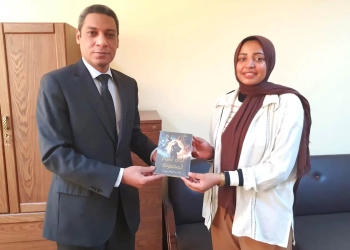 حقوق قنا تكرم الطالبة مها أبونبوت لمشاركتها في معرض الكتاب برواية "أرض البليوم المجهولة" 15 - جريدة المساء