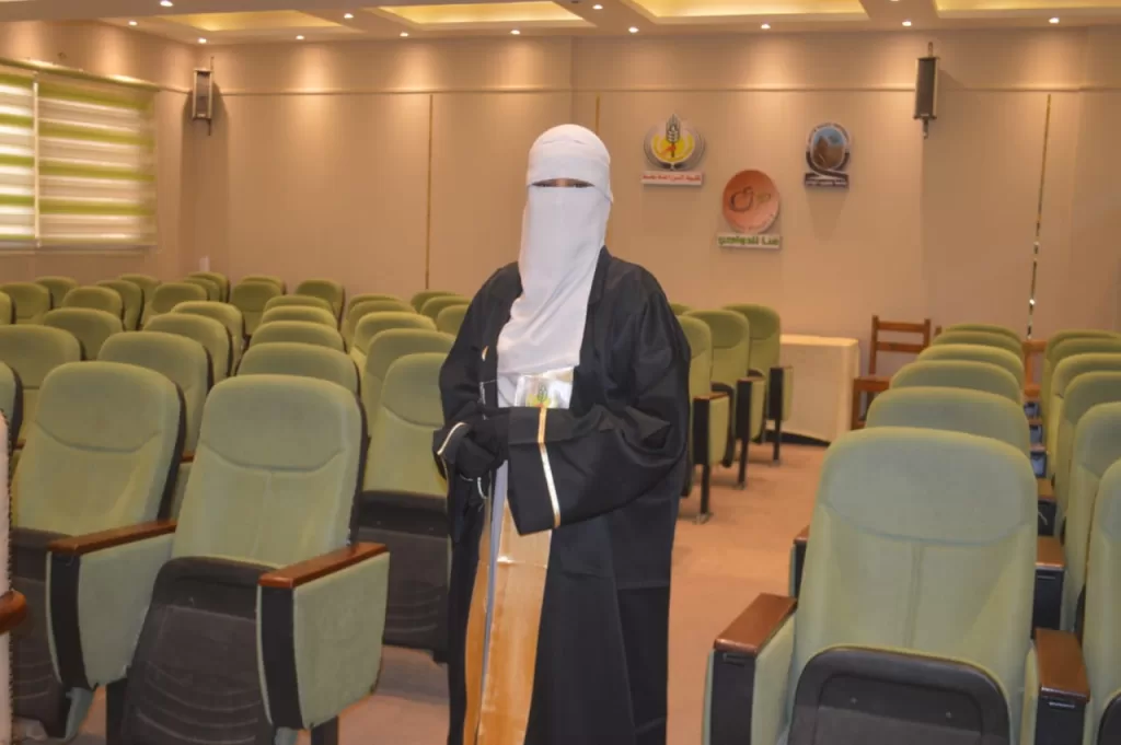 " معاملات لتحسين إنتاجية دودة القز ".. رسالة ماجستير بجامعة جنوب الوادي 45 - جريدة المساء