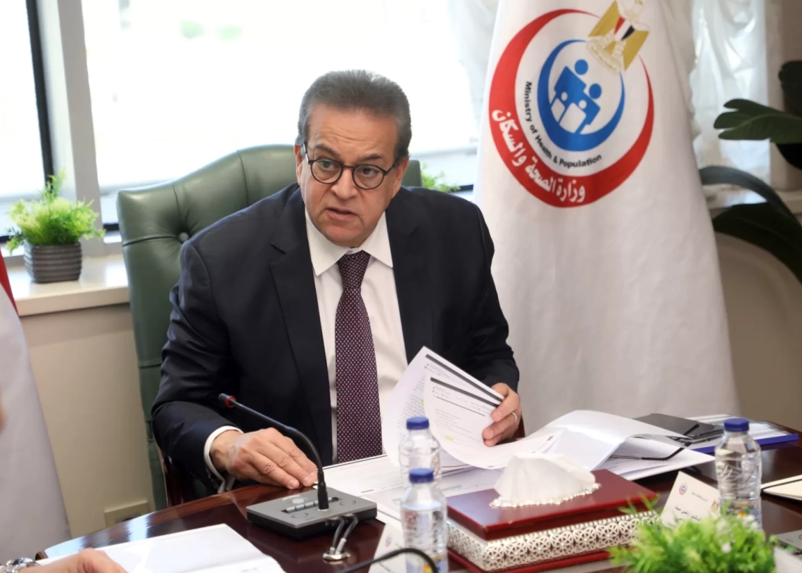 نائب رئيس مجلس الوزراء وزير الصحة يتابع جهود هيئة الدواء في الحفاظ على استقرار توافر الأدوية بالسوق المحلية 19 - جريدة المساء